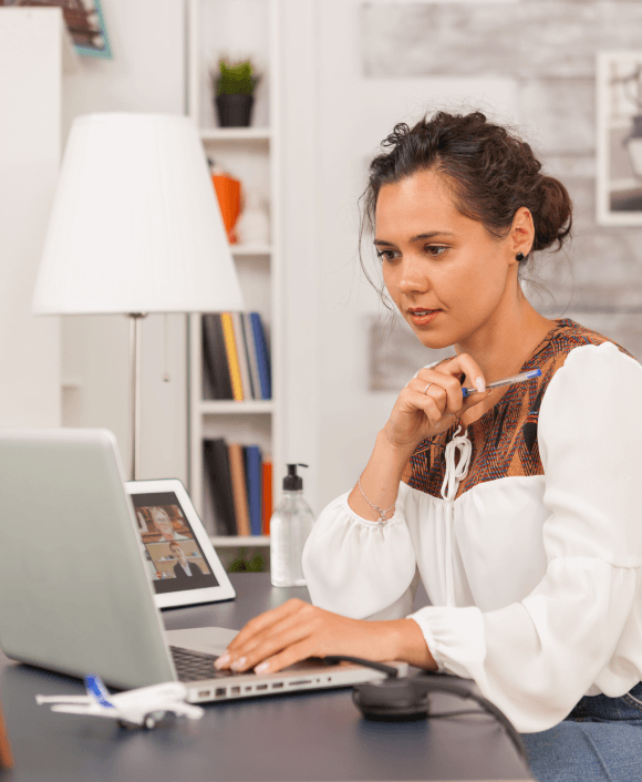Transcriptionist providing Florida transcription services for various industries, including medical, and academic fields. Transcriptionist providing Florida transcription services for various industries, including medical, and academic fields.